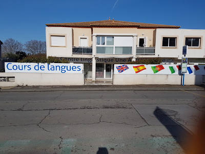 Façade du centre une autre langue à Montpellier